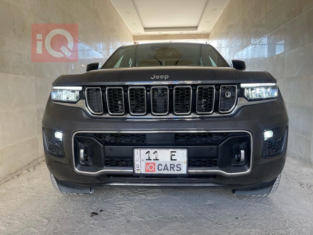 جیپ گراند شیرۆکی